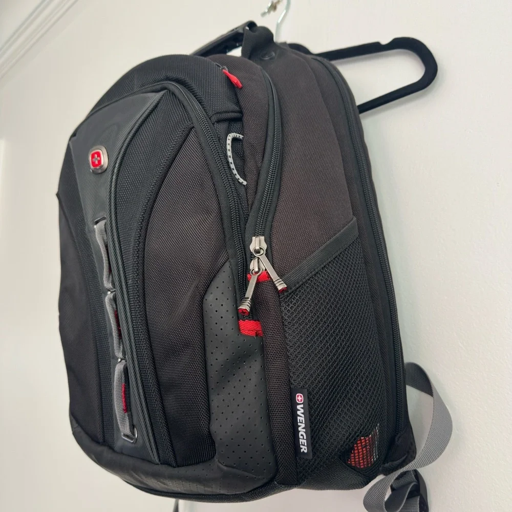 SwissGear‎ Black Backpack Durable and Practical